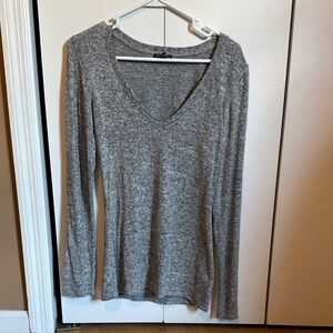 Express Heather Gray Long Sleeve V-Neck Top